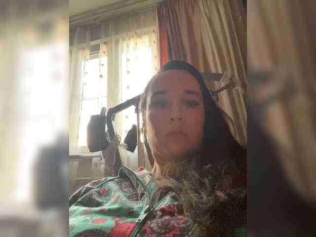 SaliiOnli webcam