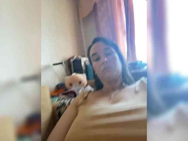 SaliiOnli webcam