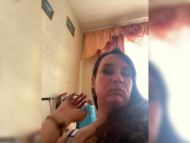 SaliiOnli webcam