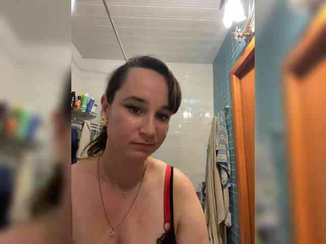 SaliiOnli webcam