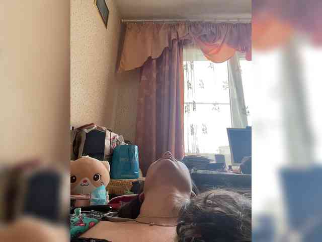 SaliiOnli webcam
