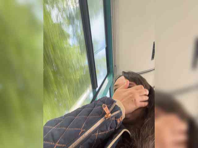 SaliiOnli webcam