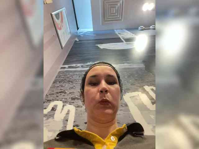 SaliiOnli webcam
