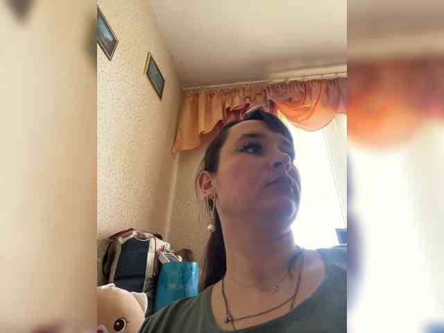SaliiOnli webcam