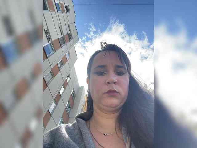 SaliiOnli webcam