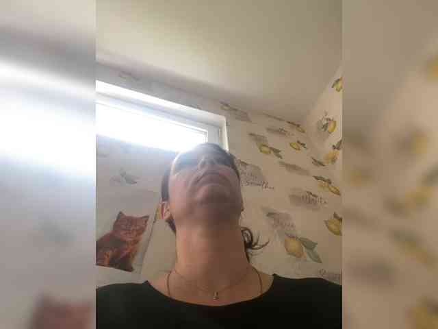 SaliiOnli webcam