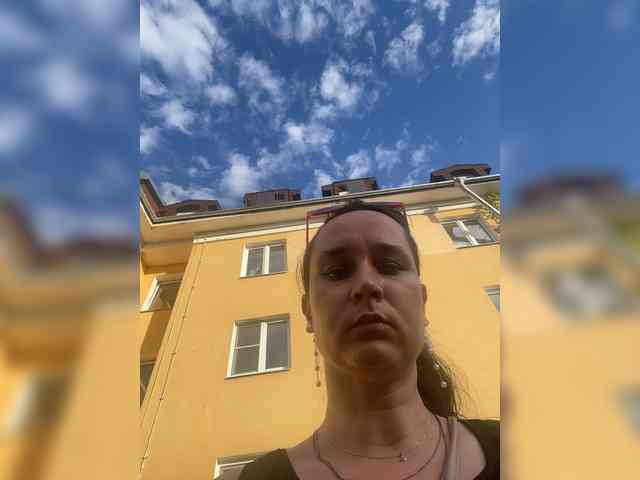 SaliiOnli webcam