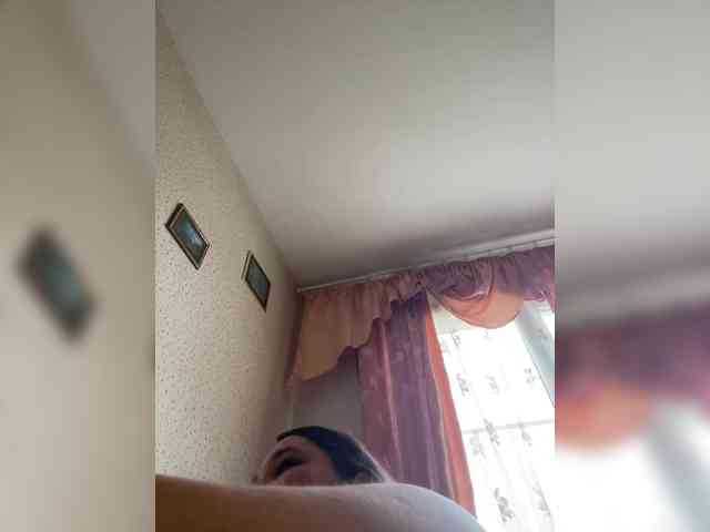 SaliiOnli webcam