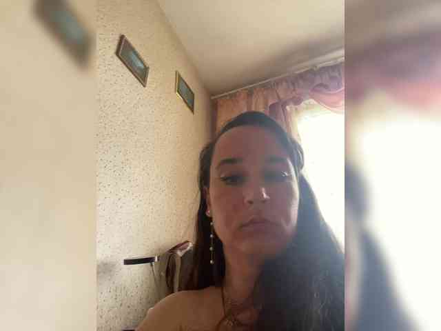 SaliiOnli webcam