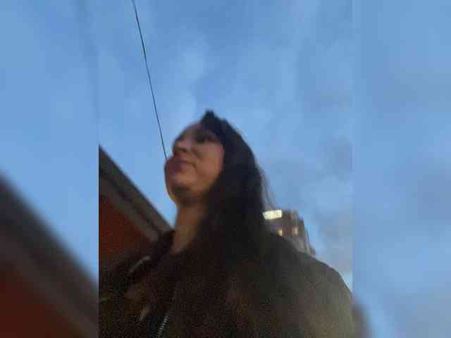 SaliiOnli webcam