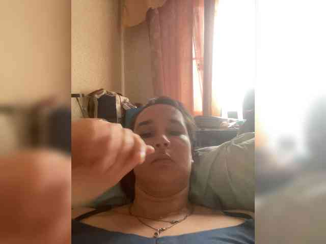 SaliiOnli webcam