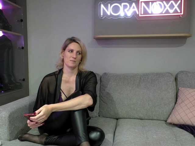 NoraNoxx live cam on BongaCams