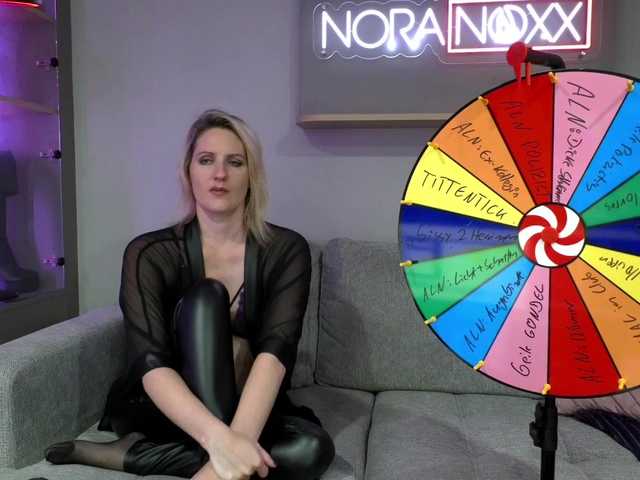 NoraNoxx live cam on BongaCams