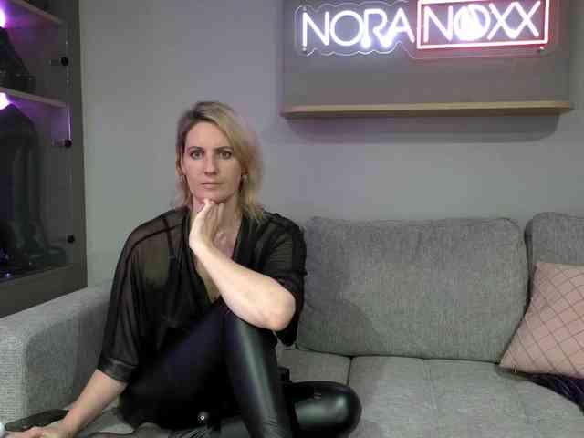 Model: NoraNoxx
