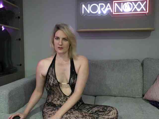 Model: NoraNoxx