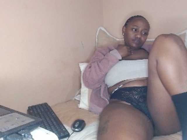 EbonyBoobz