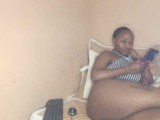 EbonyBoobz