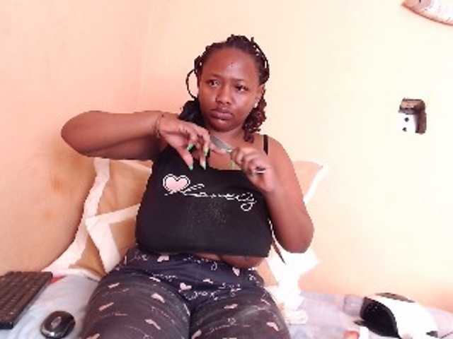 EbonyBoobz live cam on BongaCams