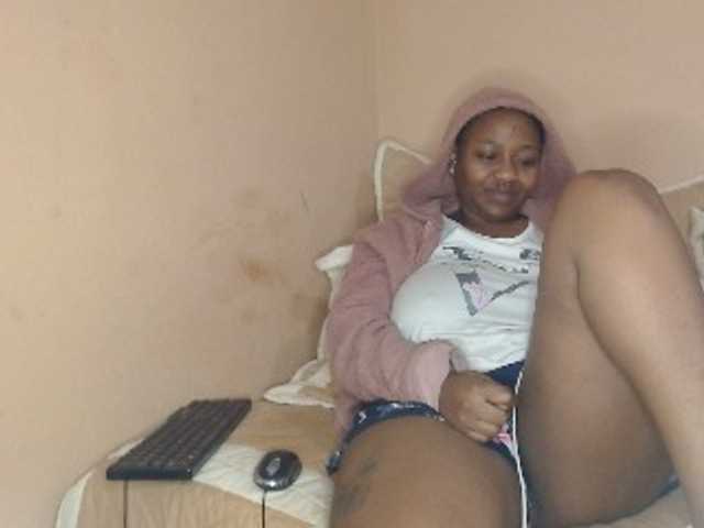 EbonyBoobz
