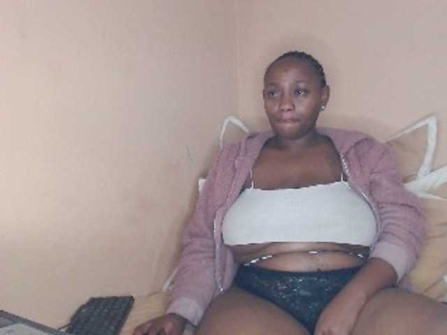 EbonyBoobz