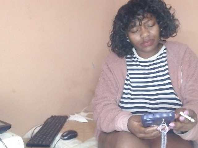 EbonyBoobz's BongaCams show and profile