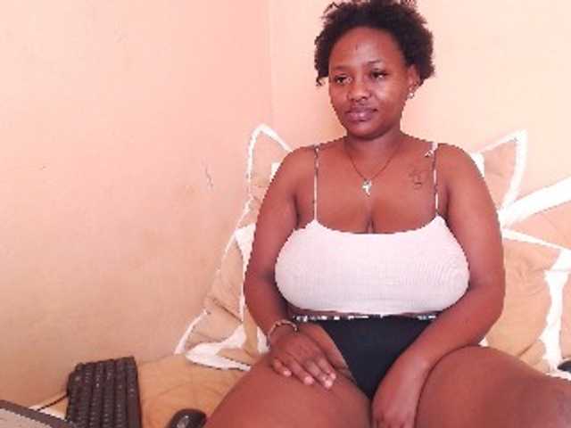 EbonyBoobz