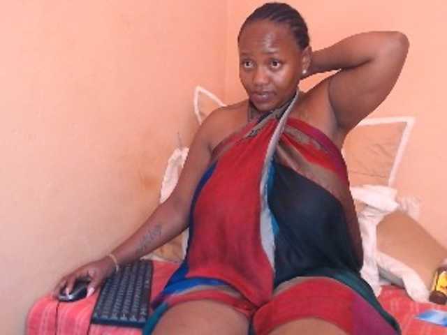 EbonyBoobz