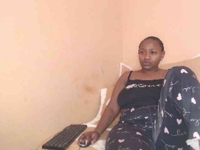 EbonyBoobz