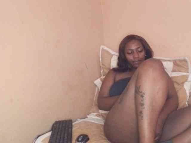 EbonyBoobz