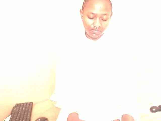EbonyBoobz webcam