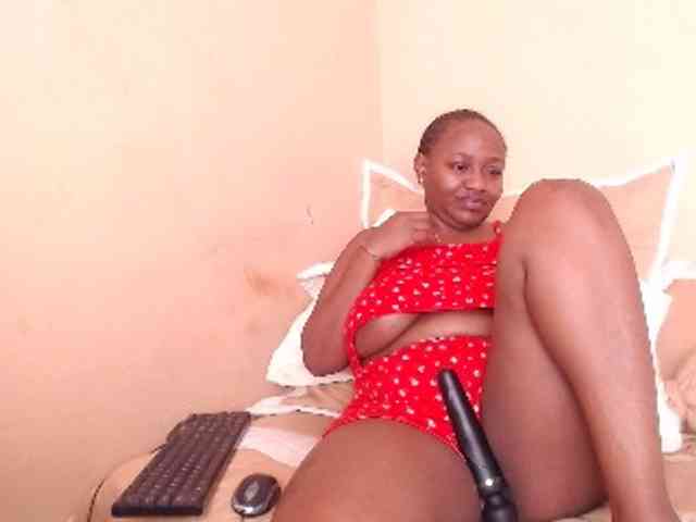 EbonyBoobz