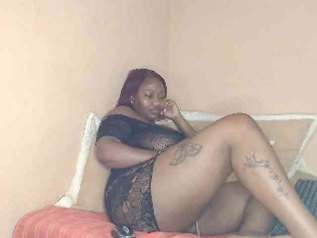 EbonyBoobz