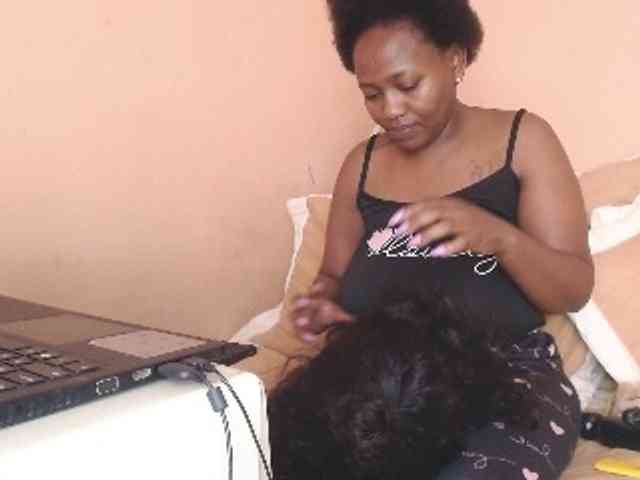 EbonyBoobz webcam