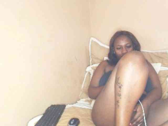 EbonyBoobz