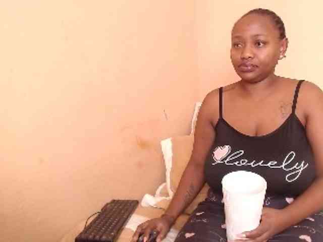 EbonyBoobz EbonyBoobz