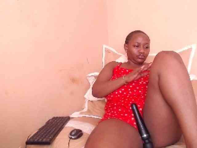EbonyBoobz