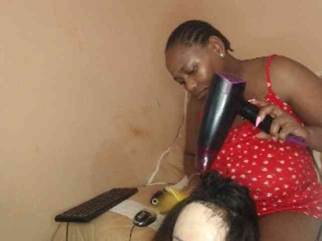 EbonyBoobz webcam