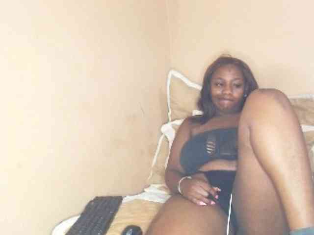 EbonyBoobz