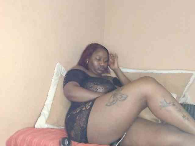 EbonyBoobz
