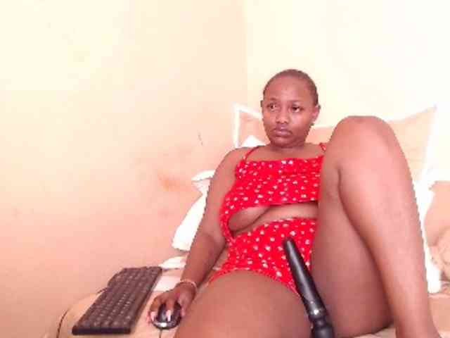 EbonyBoobz webcam