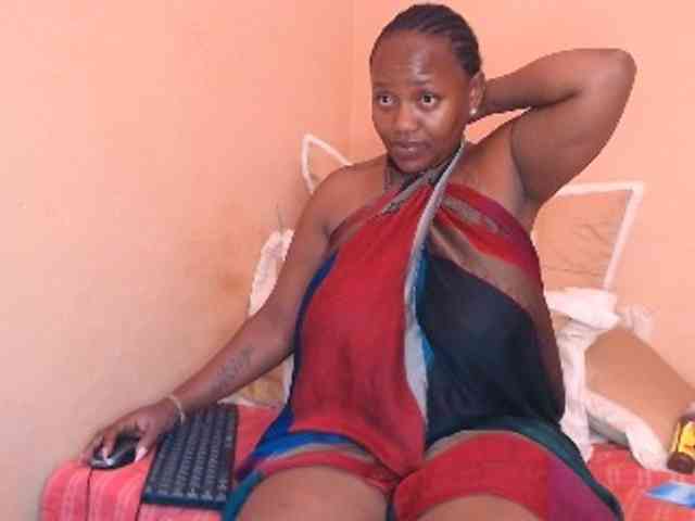 EbonyBoobz EbonyBoobz