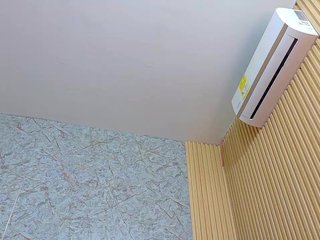 daddysneakin's Live Webcam