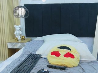 daddysneakin Porn Show