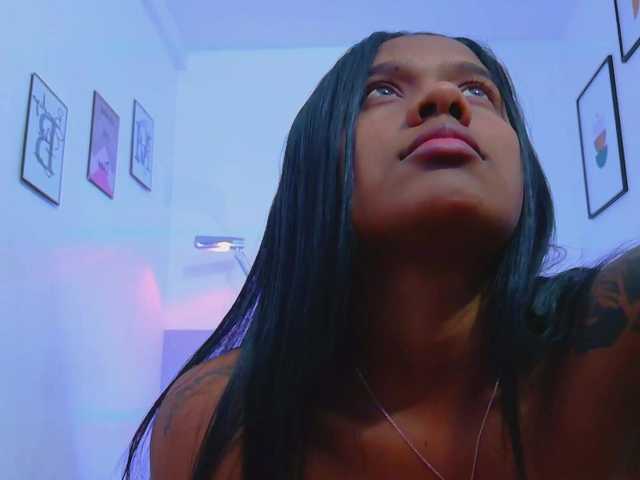 daddysneakin live cam on BongaCams