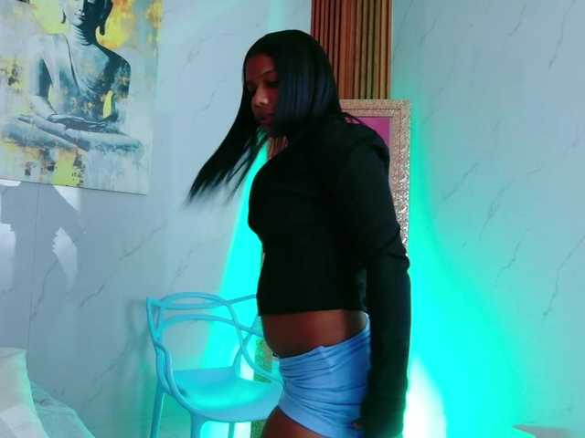 daddysneakin live cam on BongaCams