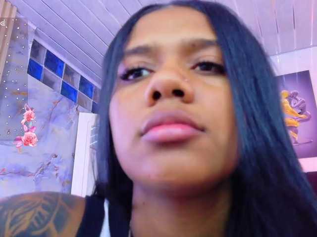 daddysneakin live cam on BongaCams