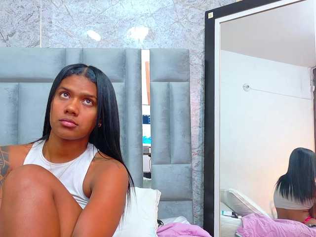 daddysneakin live cam on BongaCams