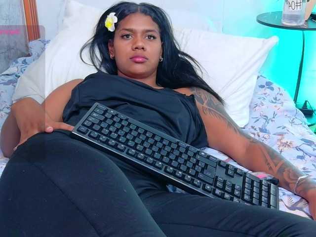 daddysneakin live cam on BongaCams