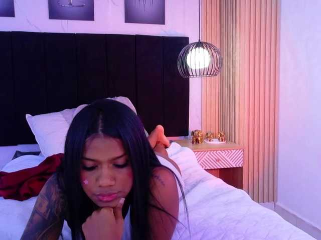 daddysneakin live cam on BongaCams