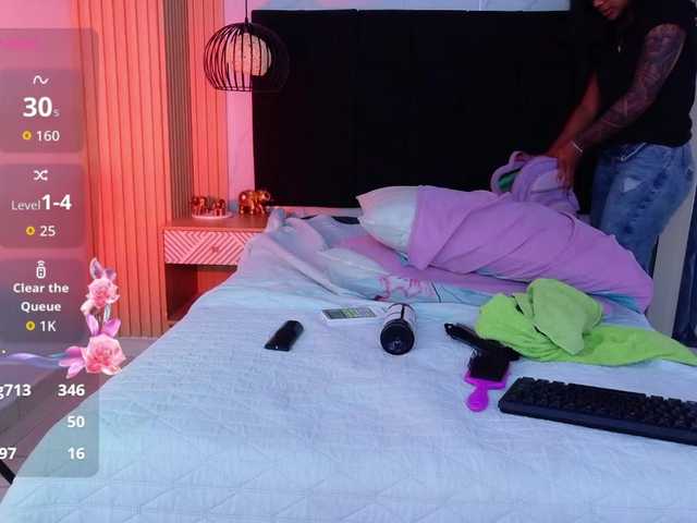 daddysneakin live cam on BongaCams